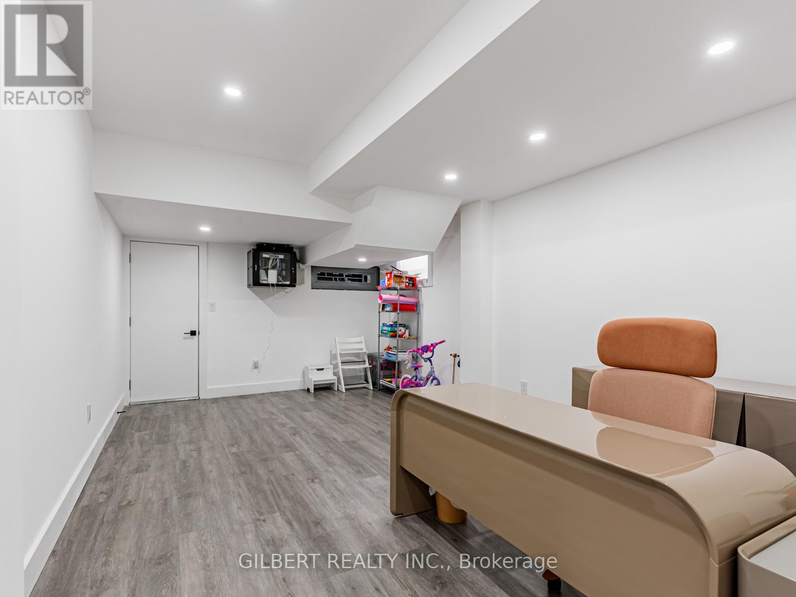 485 Ridelle Avenue, Toronto (Briar Hill-Belgravia), Ontario  M6B 1K6 - Photo 33 - W12843740