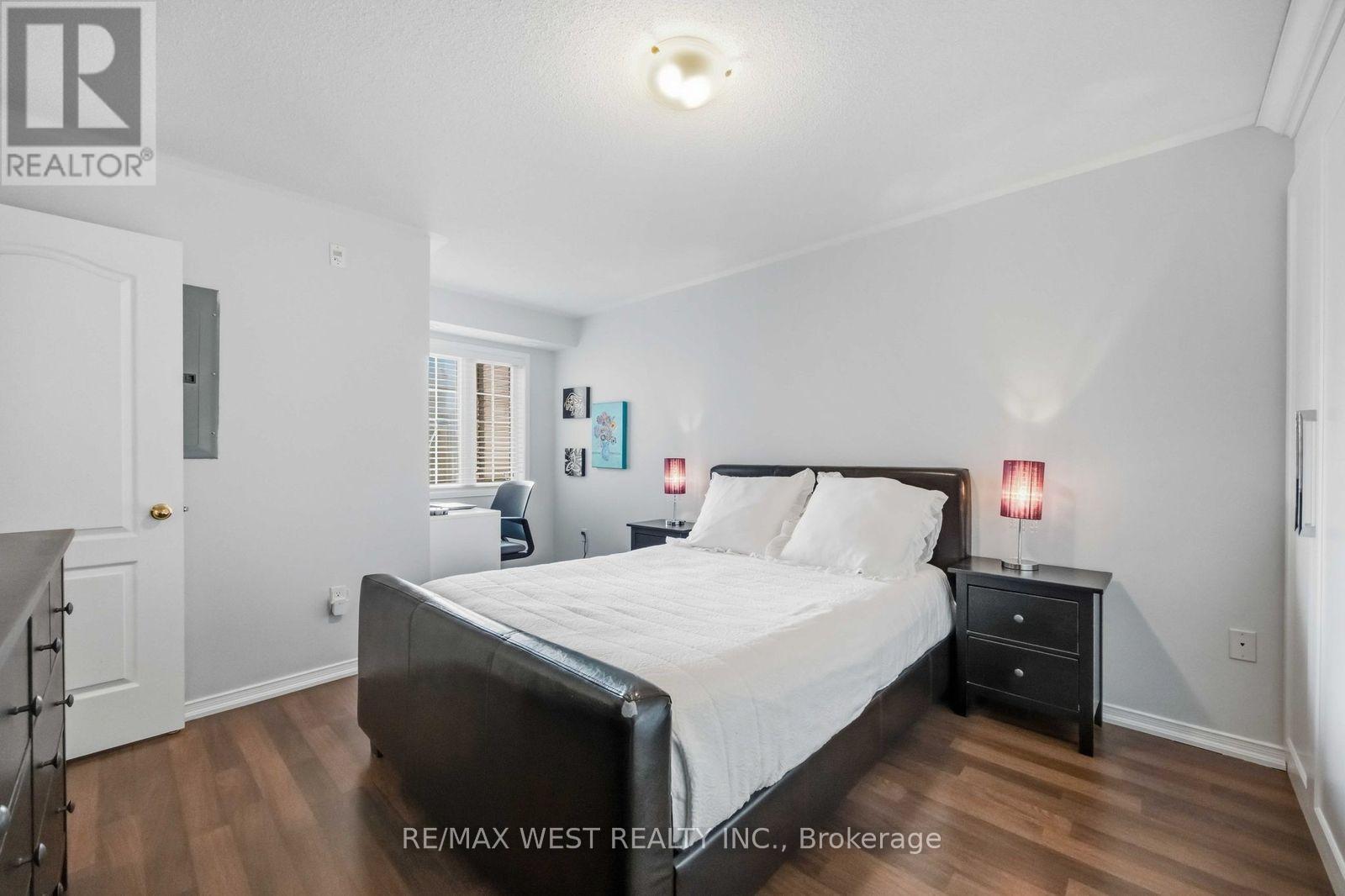 6 - 133 Isaac Devins Boulevard, Toronto, Ontario  M9M 0C4 - Photo 15 - W12843762