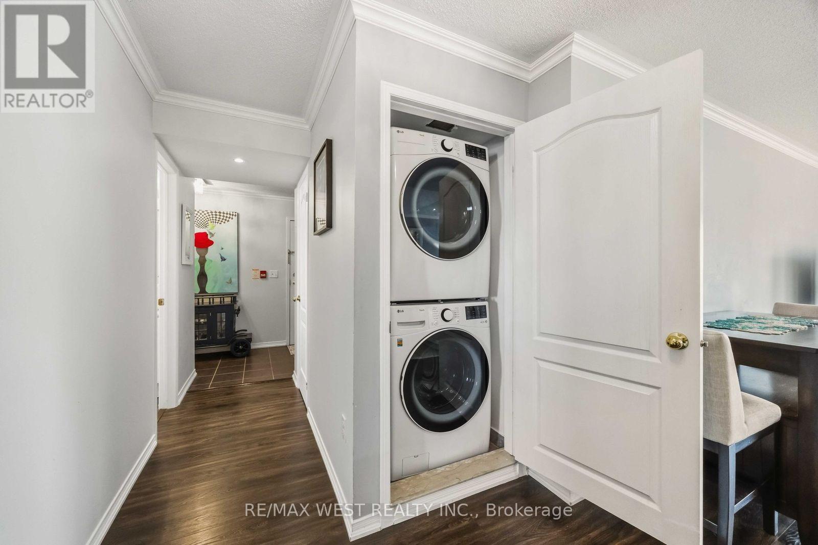 6 - 133 Isaac Devins Boulevard, Toronto, Ontario  M9M 0C4 - Photo 21 - W12843762