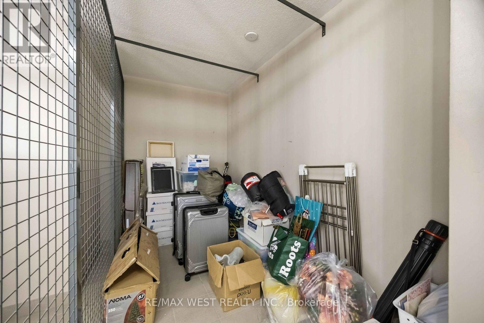 6 - 133 Isaac Devins Boulevard, Toronto, Ontario  M9M 0C4 - Photo 25 - W12843762