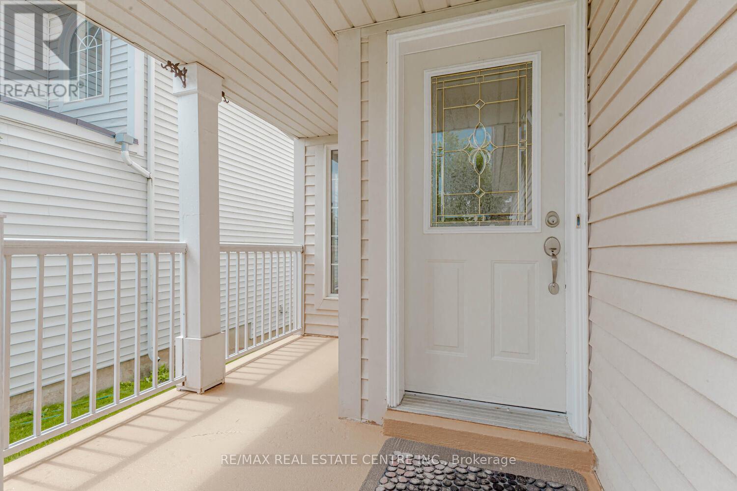 6 Porchlight Road, Brampton, Ontario  L6X 4S3 - Photo 5 - W12843776