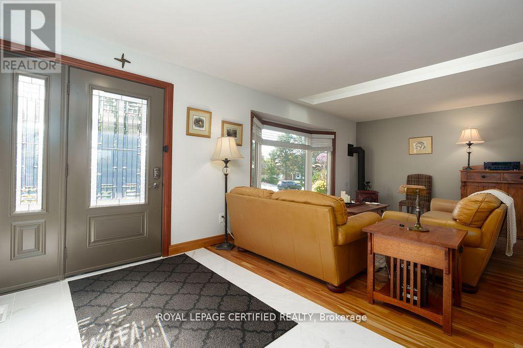 12 Kevinwood Drive, Caledon, Ontario  L7K 0Z1 - Photo 6 - W12843778