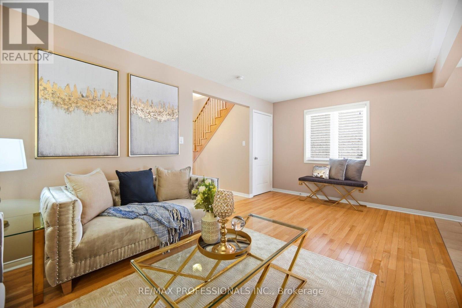 56 Lightcatcher Circle, Brampton, Ontario  L6P 3P5 - Photo 7 - W12827680