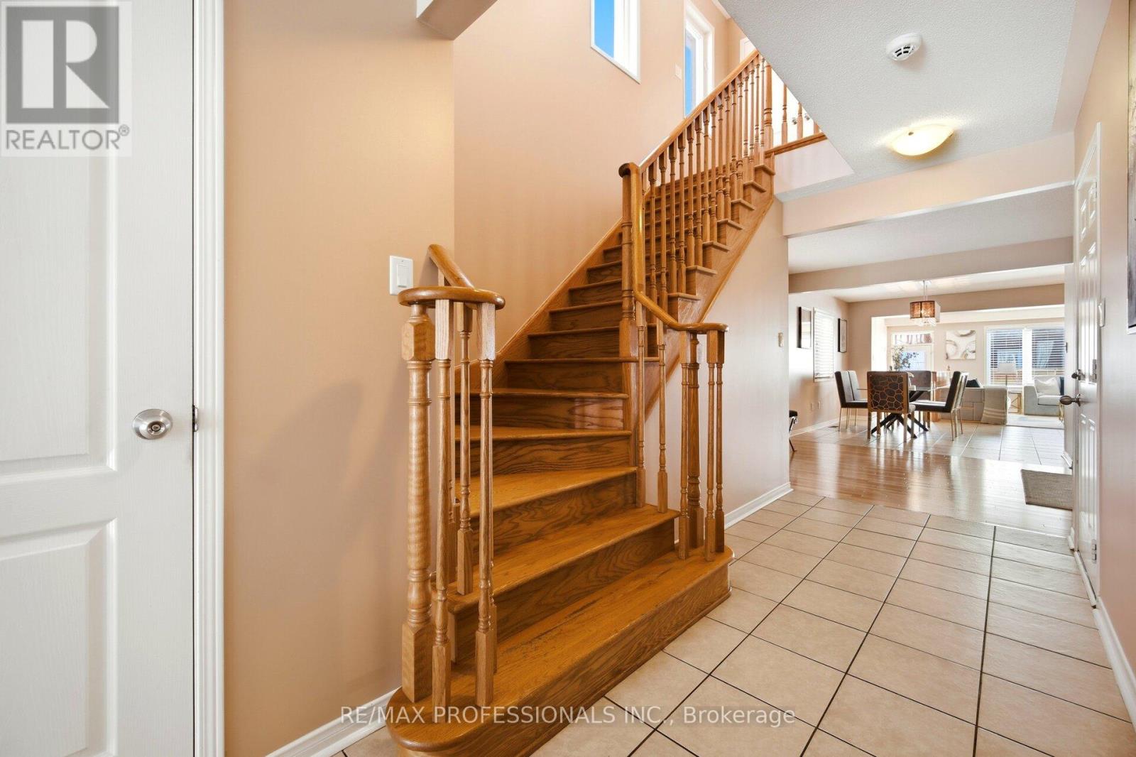 56 Lightcatcher Circle, Brampton, Ontario  L6P 3P5 - Photo 21 - W12827680