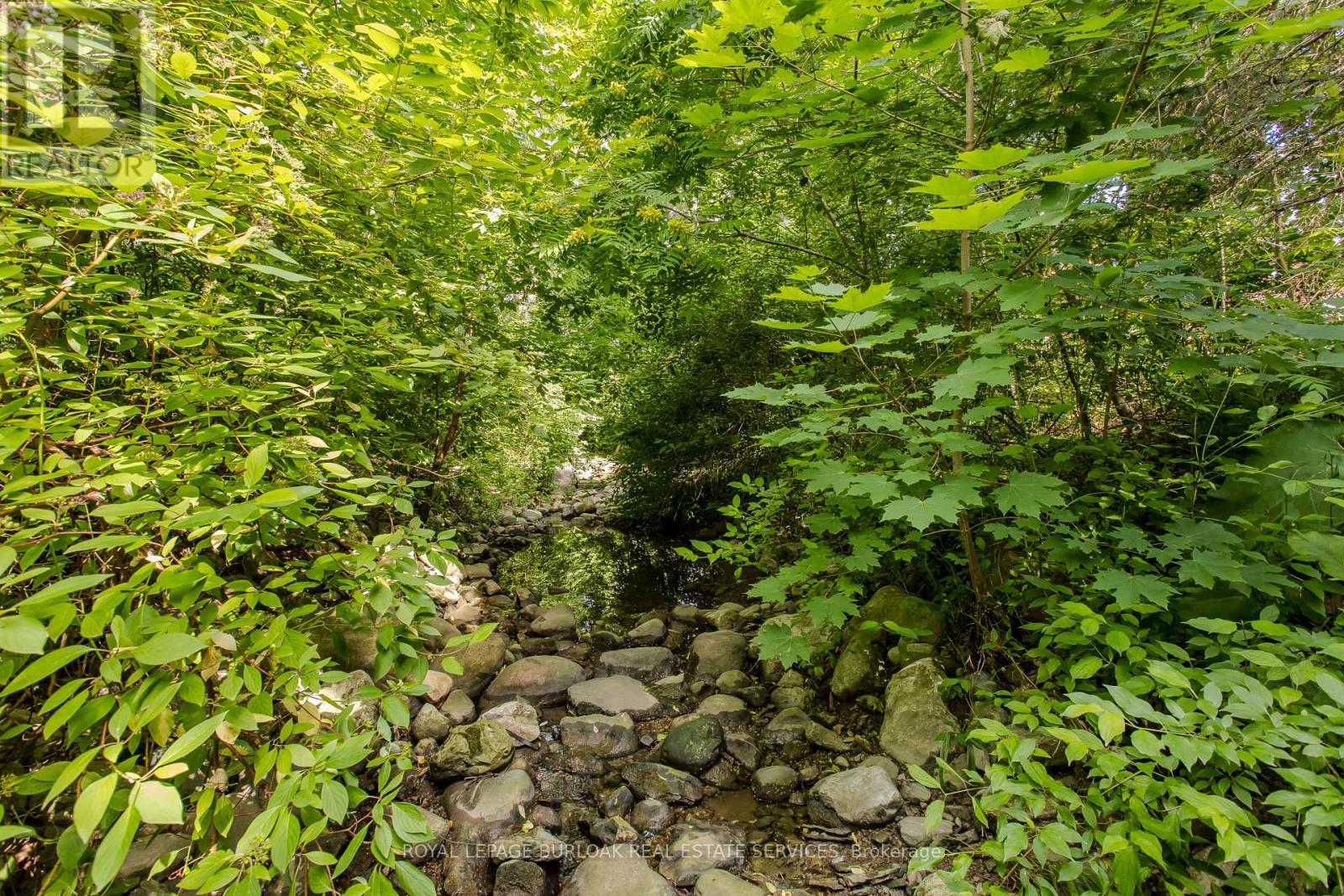 2117 Fallingbrook Court, Burlington (Headon), Ontario  L7M 2Y6 - Photo 10 - W12843822