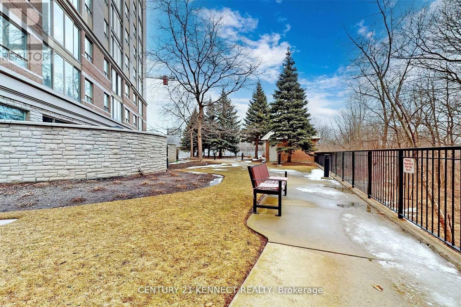1203 - 200 Burnhamthorpe Road E, Mississauga, Ontario  L5A 4L4 - Photo 28 - W12843880