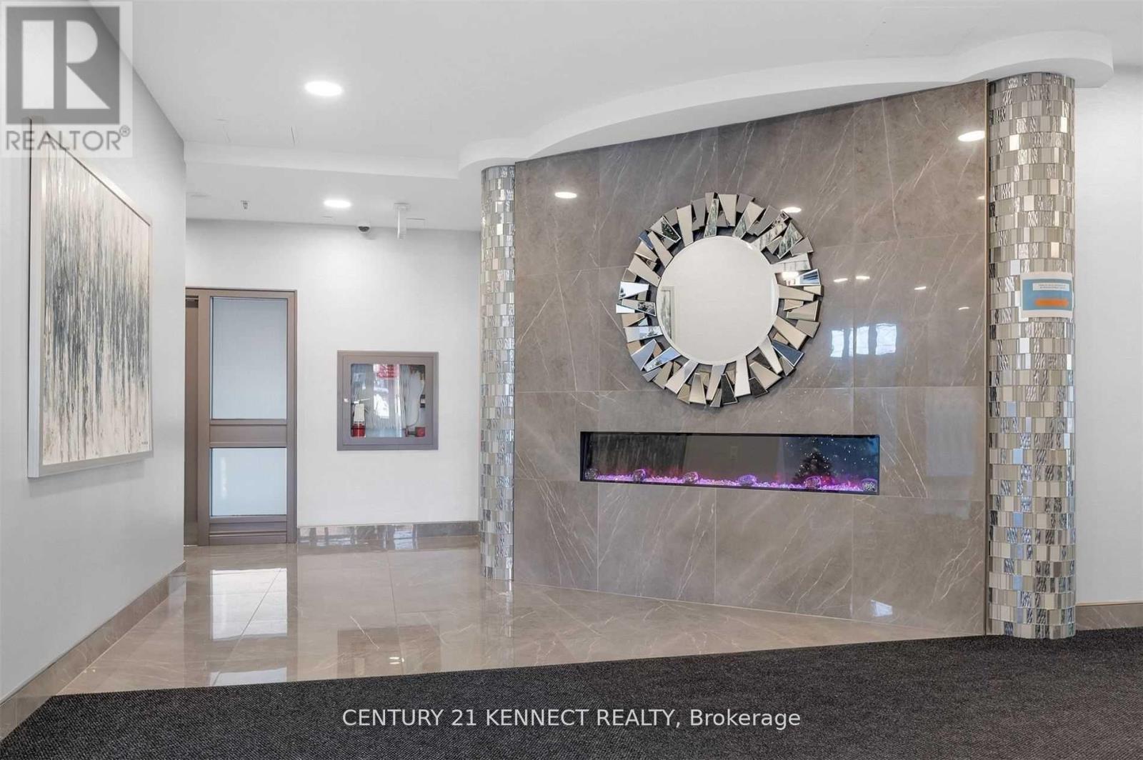 1203 - 200 Burnhamthorpe Road E, Mississauga, Ontario  L5A 4L4 - Photo 5 - W12843880