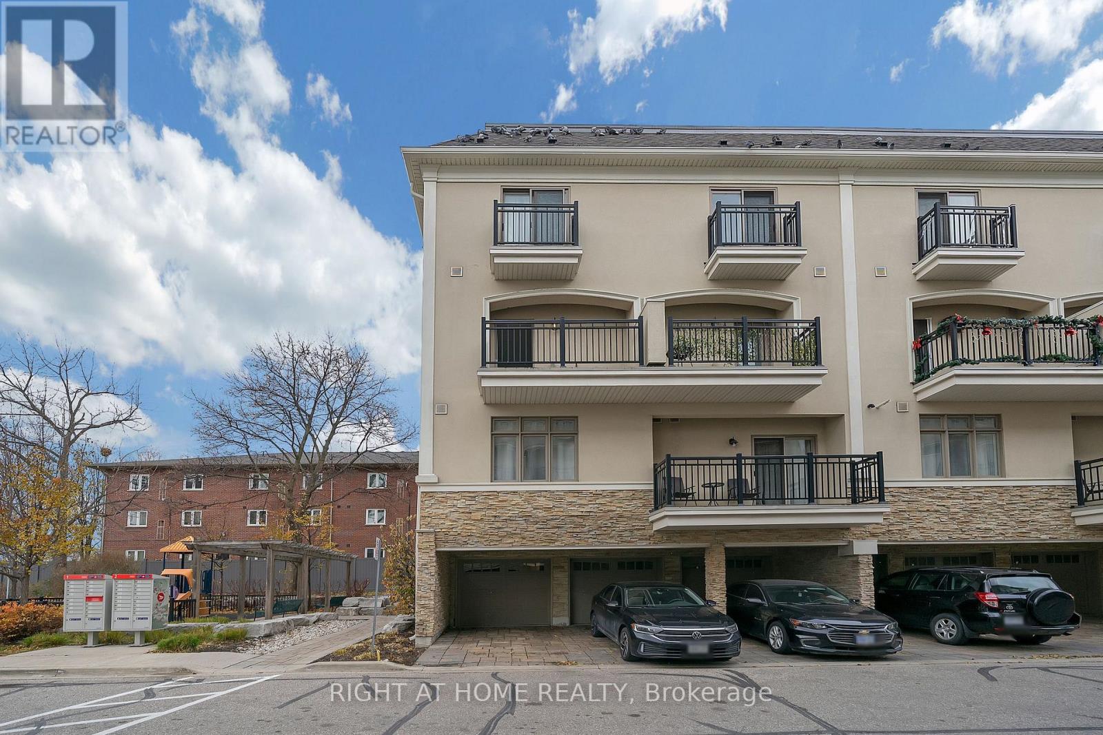 18 - 3077 Cawthra Road, Mississauga, Ontario  L5A 2X4 - Photo 15 - W12843906