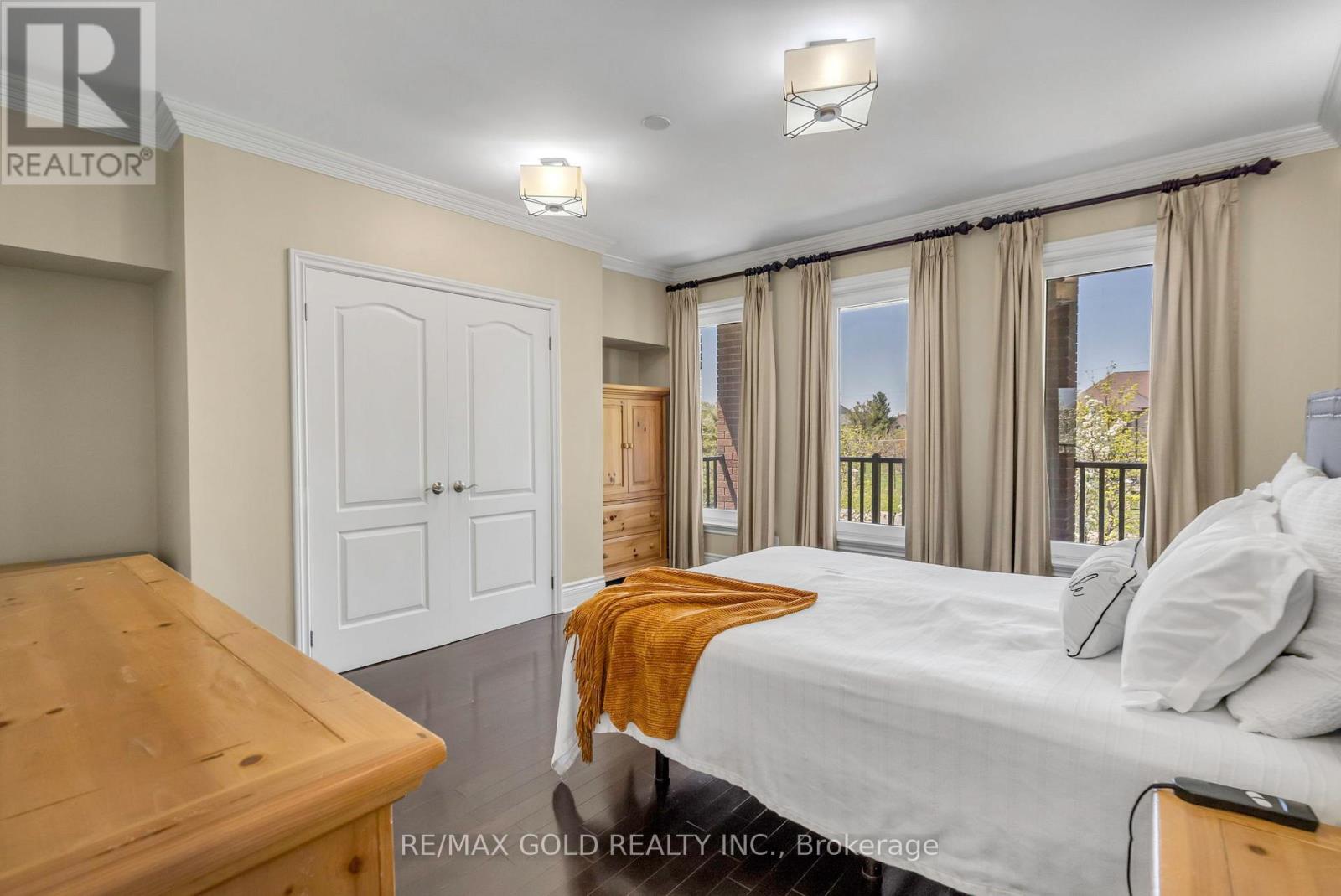 22 Tortoise Court, Brampton (Vales Of Castlemore), Ontario  L6P 0A1 - Photo 27 - W12843936