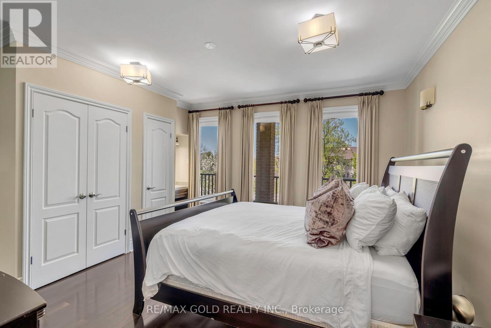 22 Tortoise Court, Brampton (Vales Of Castlemore), Ontario  L6P 0A1 - Photo 32 - W12843936