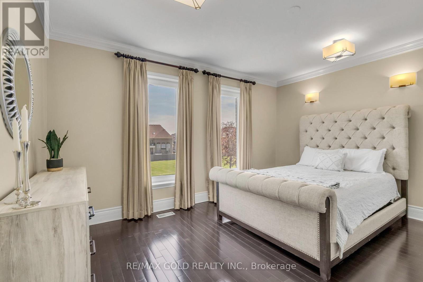 22 Tortoise Court, Brampton (Vales Of Castlemore), Ontario  L6P 0A1 - Photo 34 - W12843936