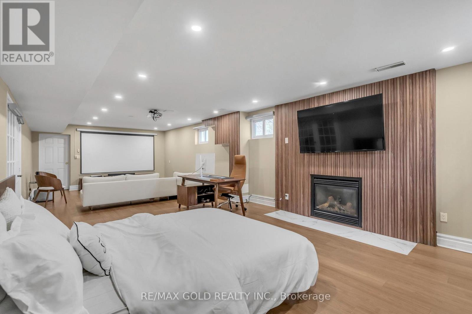 22 Tortoise Court, Brampton (Vales Of Castlemore), Ontario  L6P 0A1 - Photo 43 - W12843936