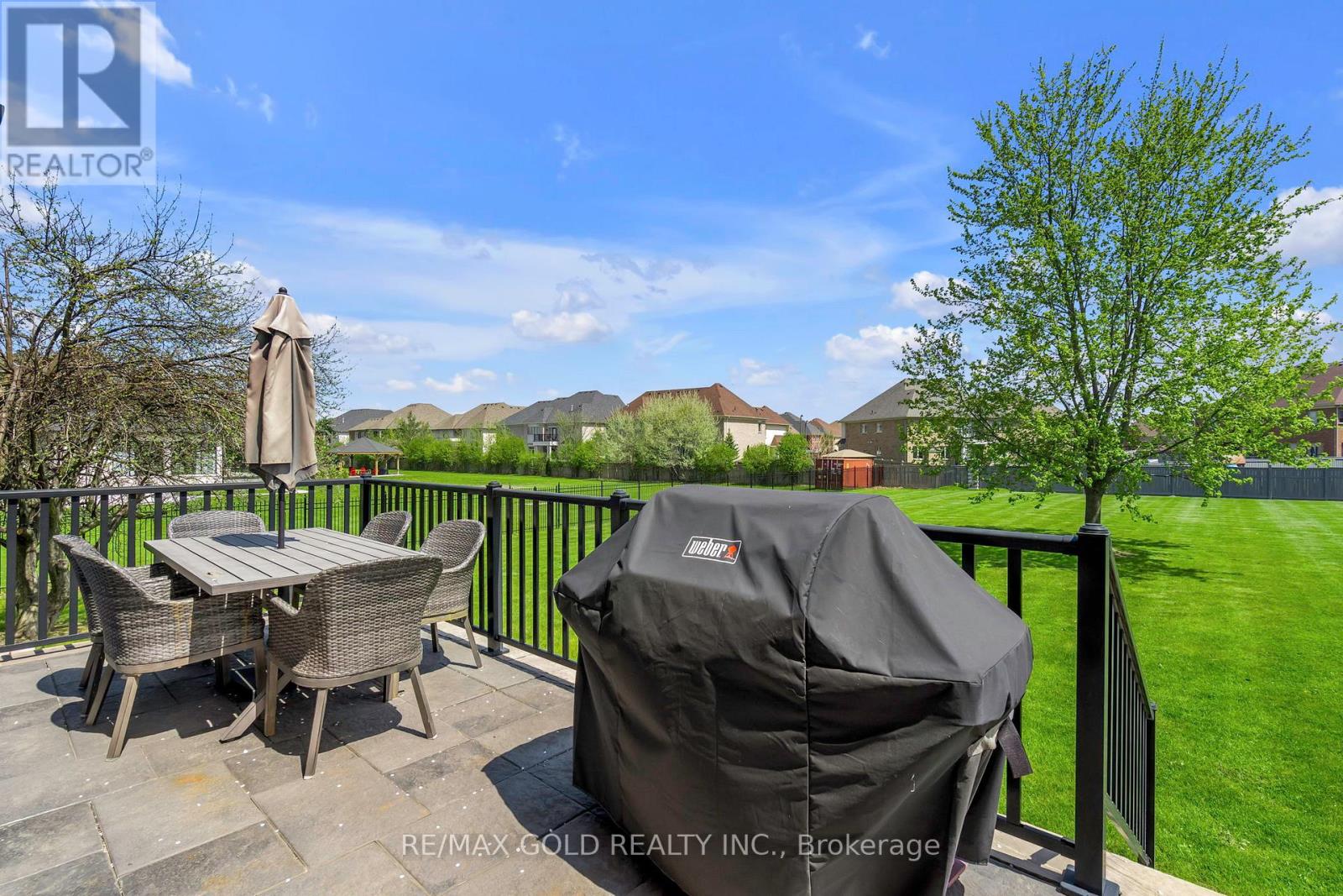 22 Tortoise Court, Brampton (Vales Of Castlemore), Ontario  L6P 0A1 - Photo 48 - W12843936