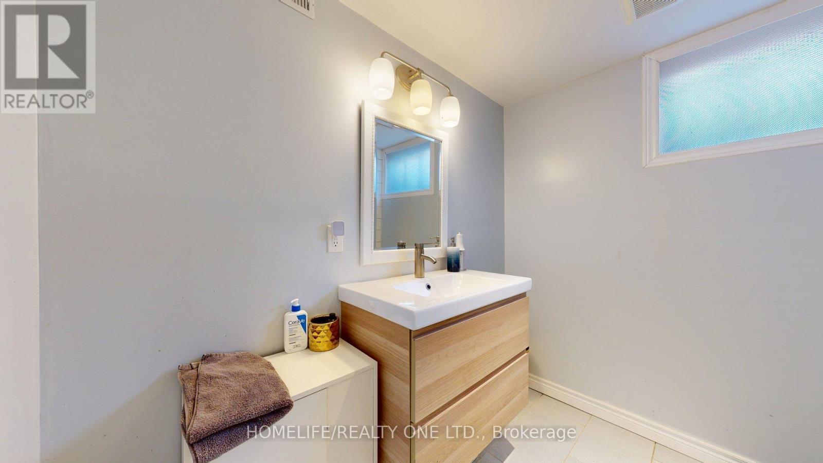 247 Berry Road, Toronto, Ontario  M8Y 1X8 - Photo 28 - W12843962