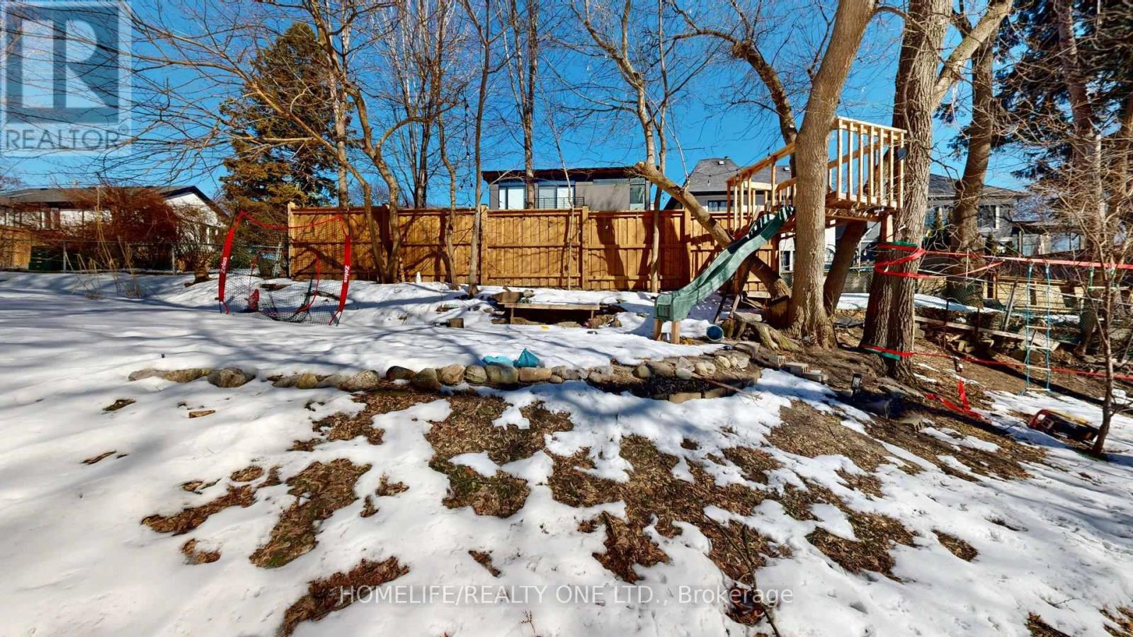 247 Berry Road, Toronto, Ontario  M8Y 1X8 - Photo 33 - W12843962