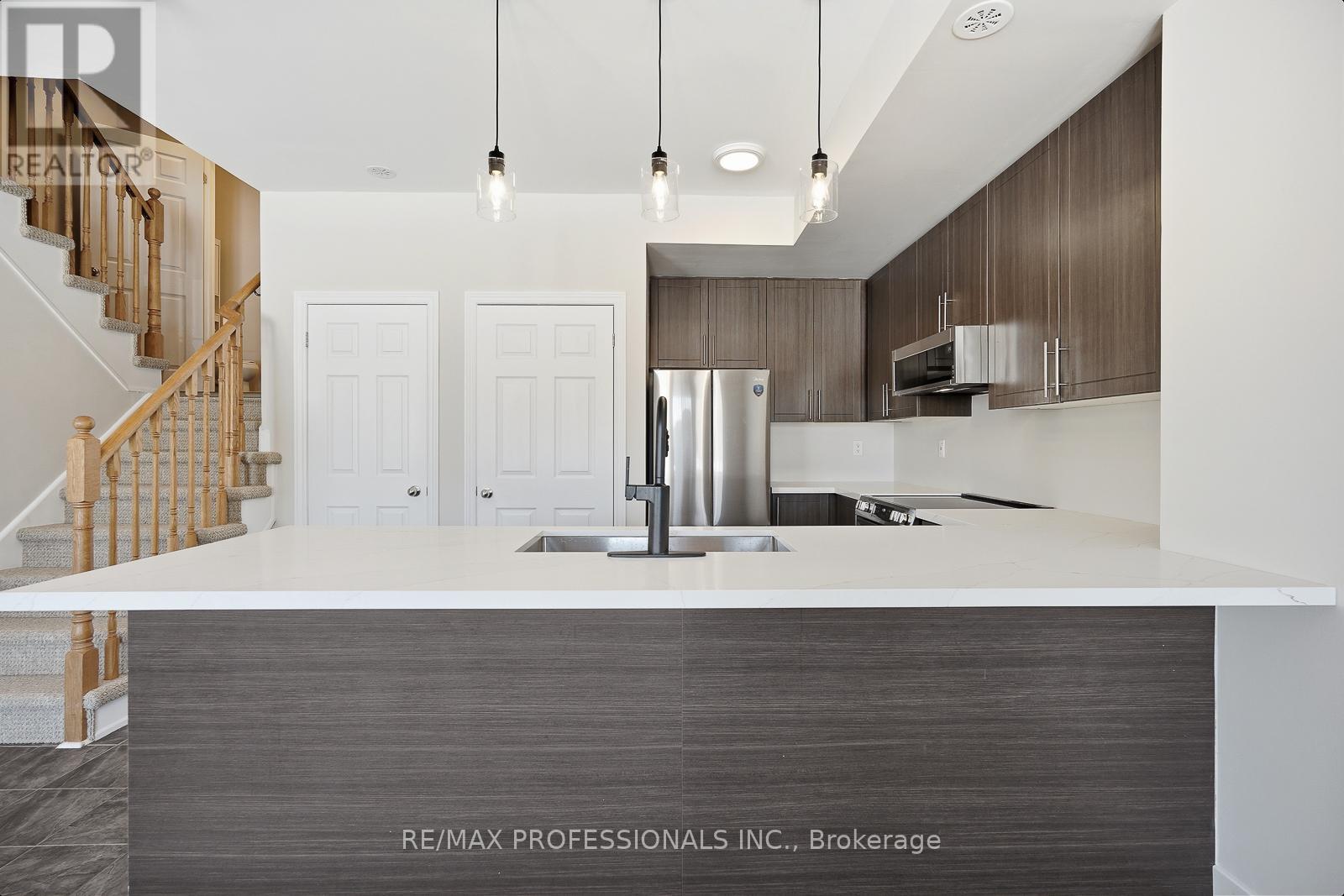 3-04 - 2420 Baronwood Drive, Oakville, Ontario  L6M 0X6 - Photo 11 - W12843964