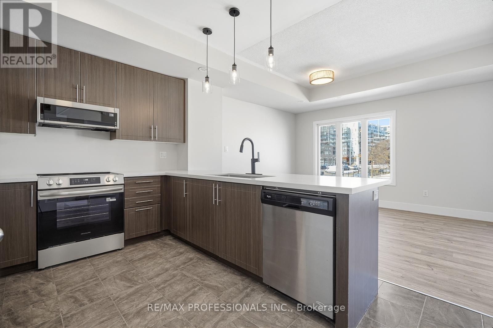 3-04 - 2420 Baronwood Drive, Oakville, Ontario  L6M 0X6 - Photo 14 - W12843964