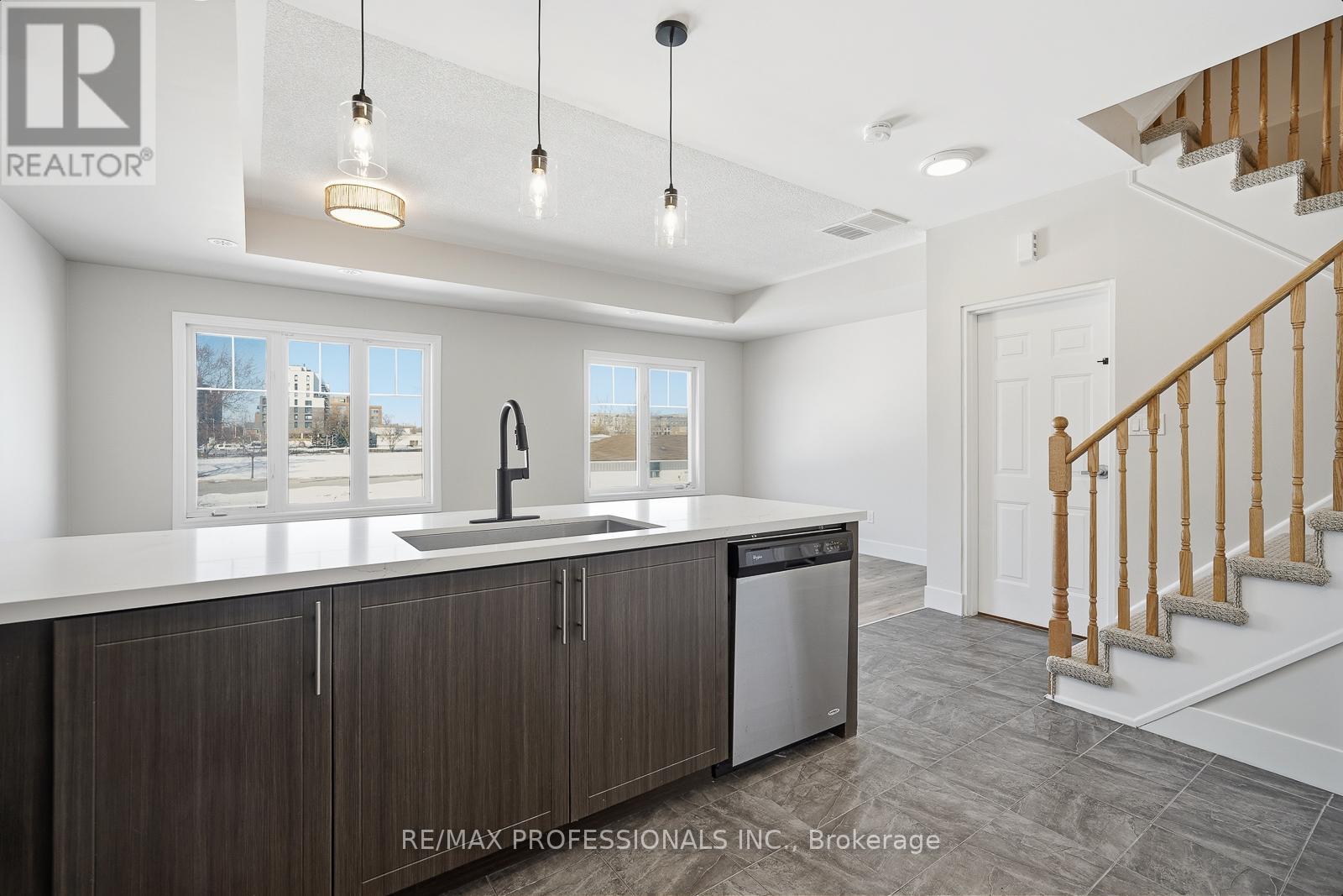 3-04 - 2420 Baronwood Drive, Oakville, Ontario  L6M 0X6 - Photo 16 - W12843964