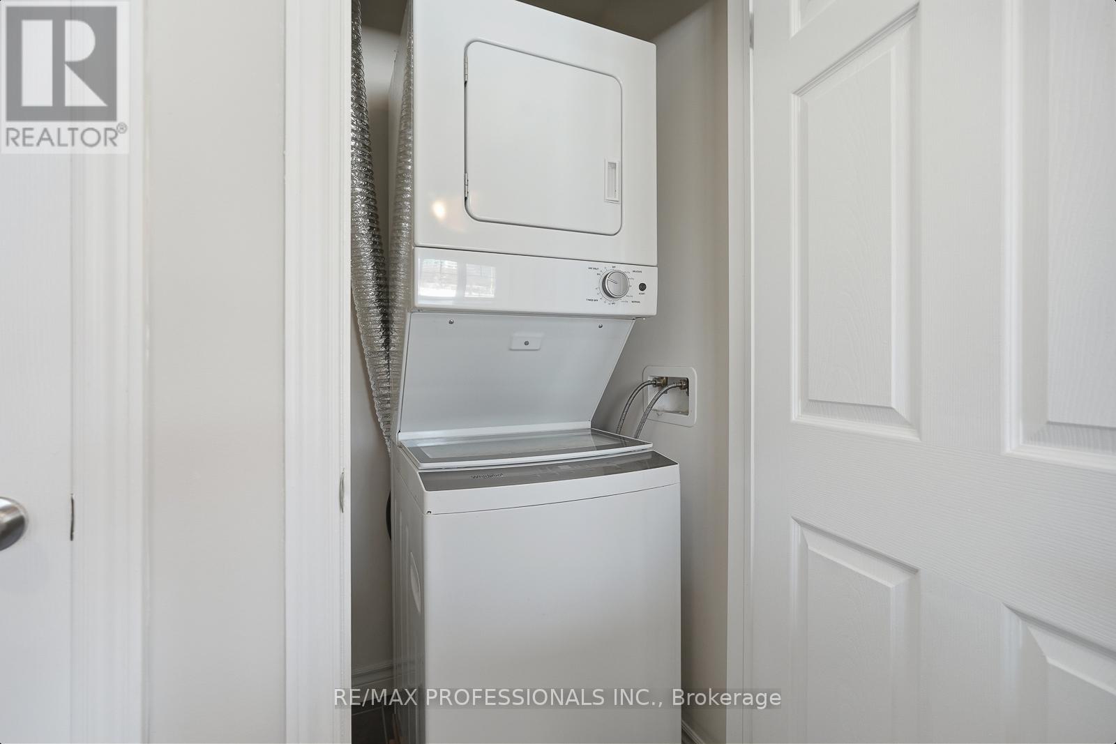 3-04 - 2420 Baronwood Drive, Oakville, Ontario  L6M 0X6 - Photo 17 - W12843964