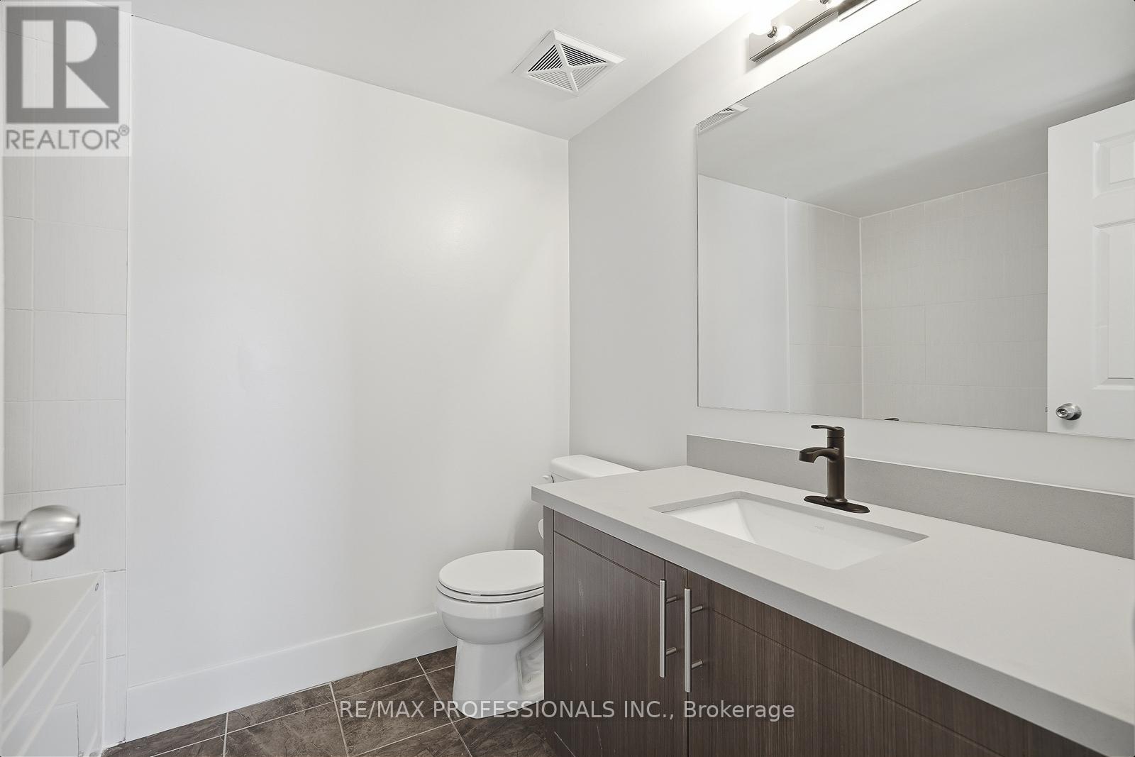 3-04 - 2420 Baronwood Drive, Oakville, Ontario  L6M 0X6 - Photo 27 - W12843964