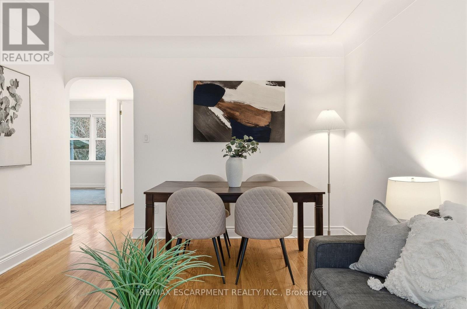 411 Pepper Drive, Burlington, Ontario  L7R 3E1 - Photo 15 - W12843972