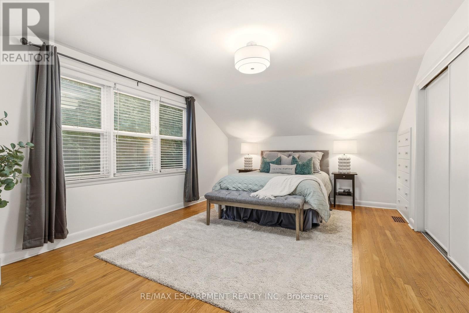 411 Pepper Drive, Burlington, Ontario  L7R 3E1 - Photo 22 - W12843972