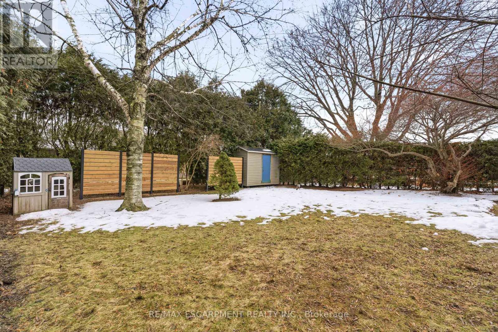 411 Pepper Drive, Burlington, Ontario  L7R 3E1 - Photo 45 - W12843972