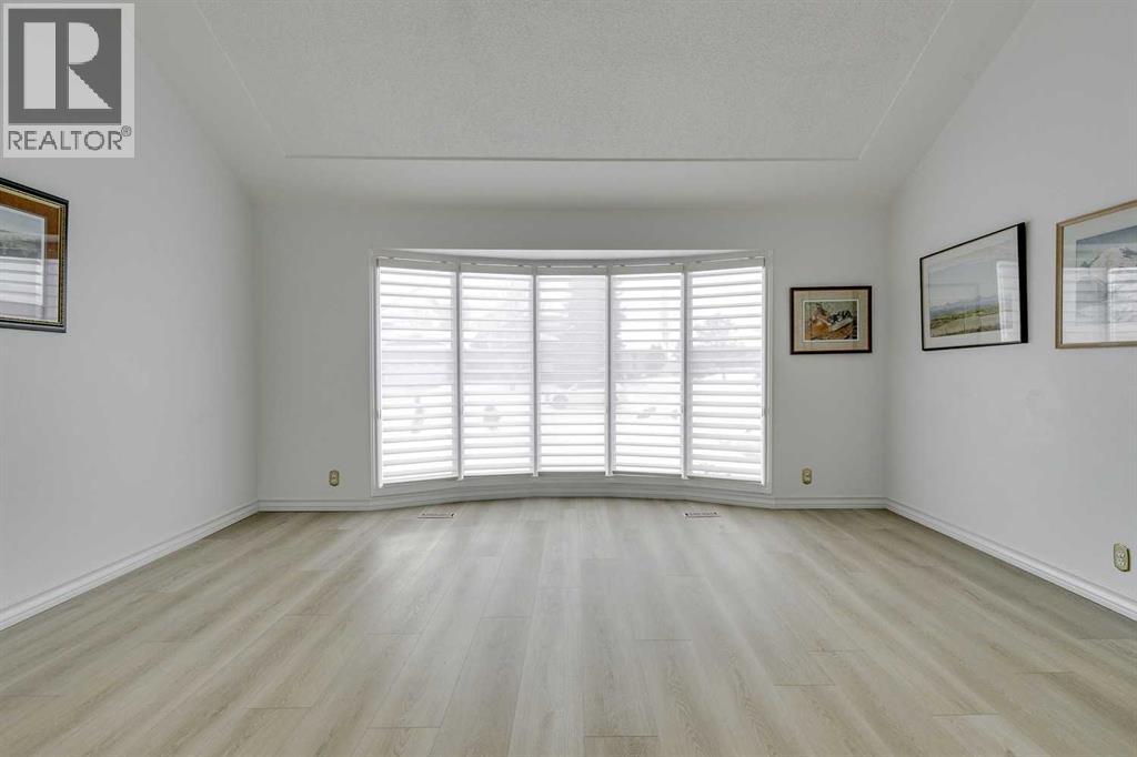 432 129 Avenue Se, Calgary, Alberta  T2J 4A9 - Photo 9 - A2278602