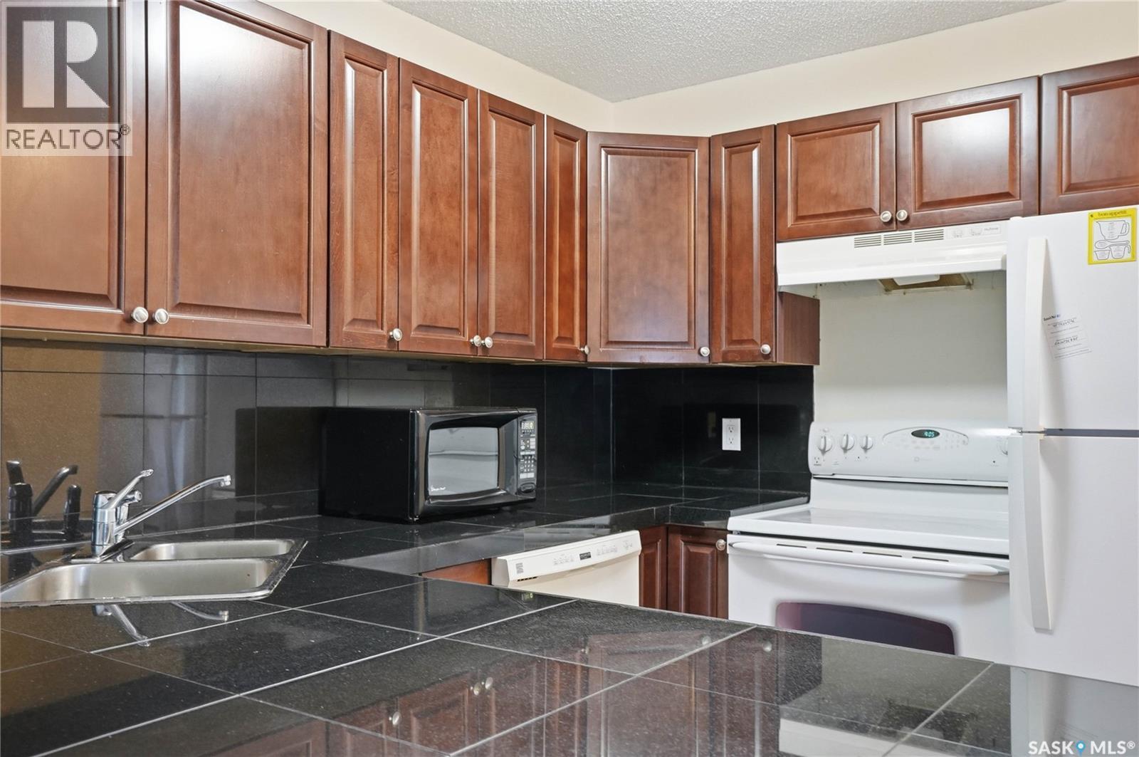 203 427 Tait Court, Saskatoon, Saskatchewan  S7H 5L3 - Photo 10 - SK029680