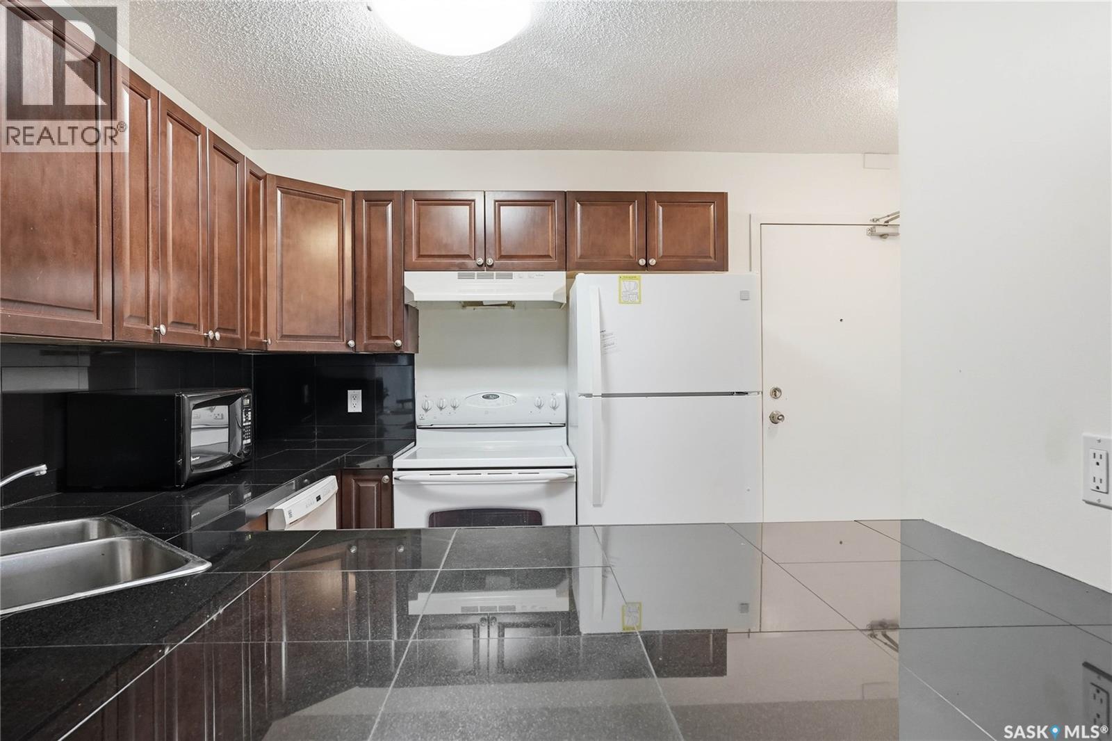 203 427 Tait Court, Saskatoon, Saskatchewan  S7H 5L3 - Photo 8 - SK029680