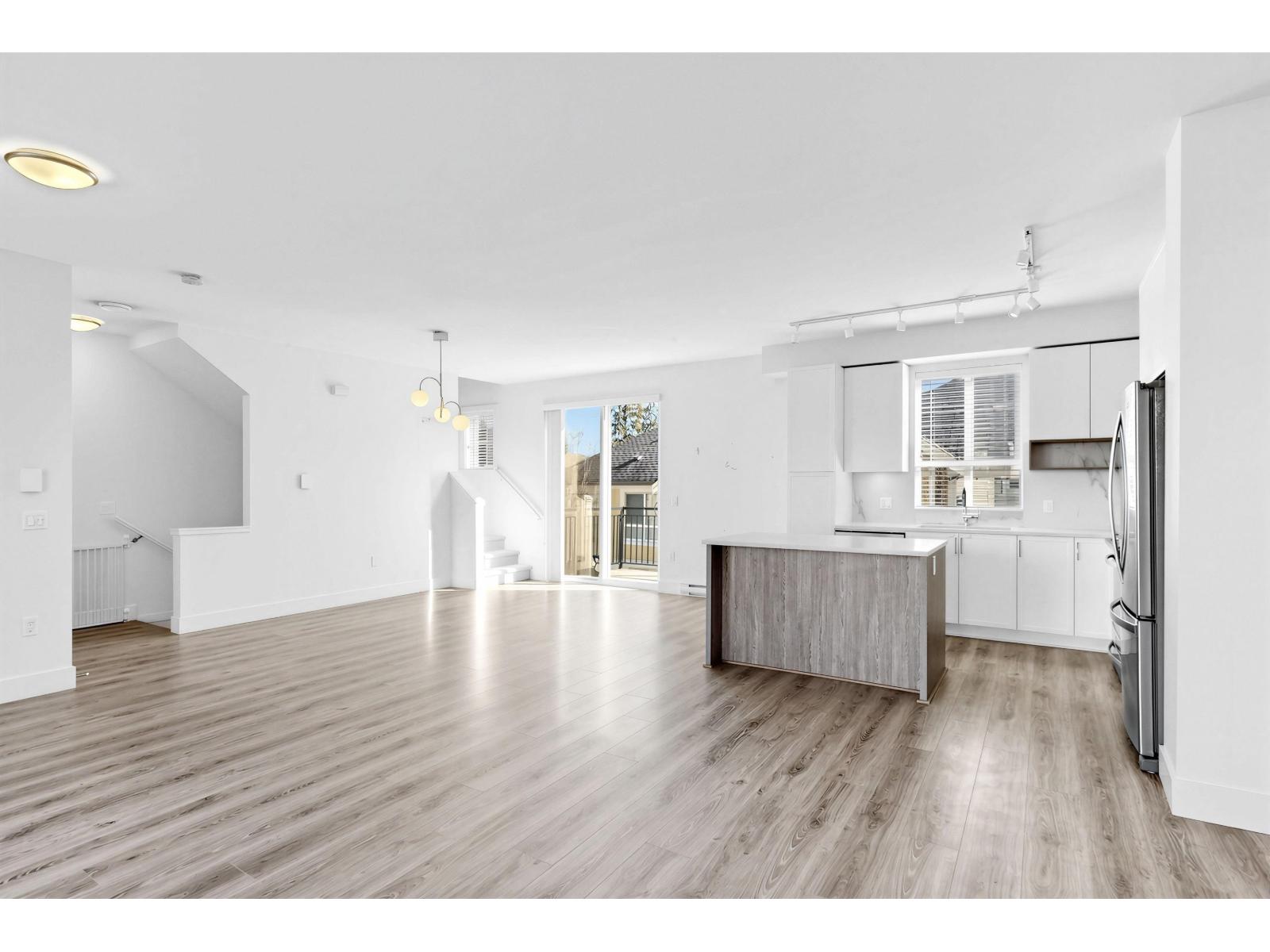 110 9688 162a Street, Surrey, British Columbia  V4N 6V3 - Photo 9 - R3094908