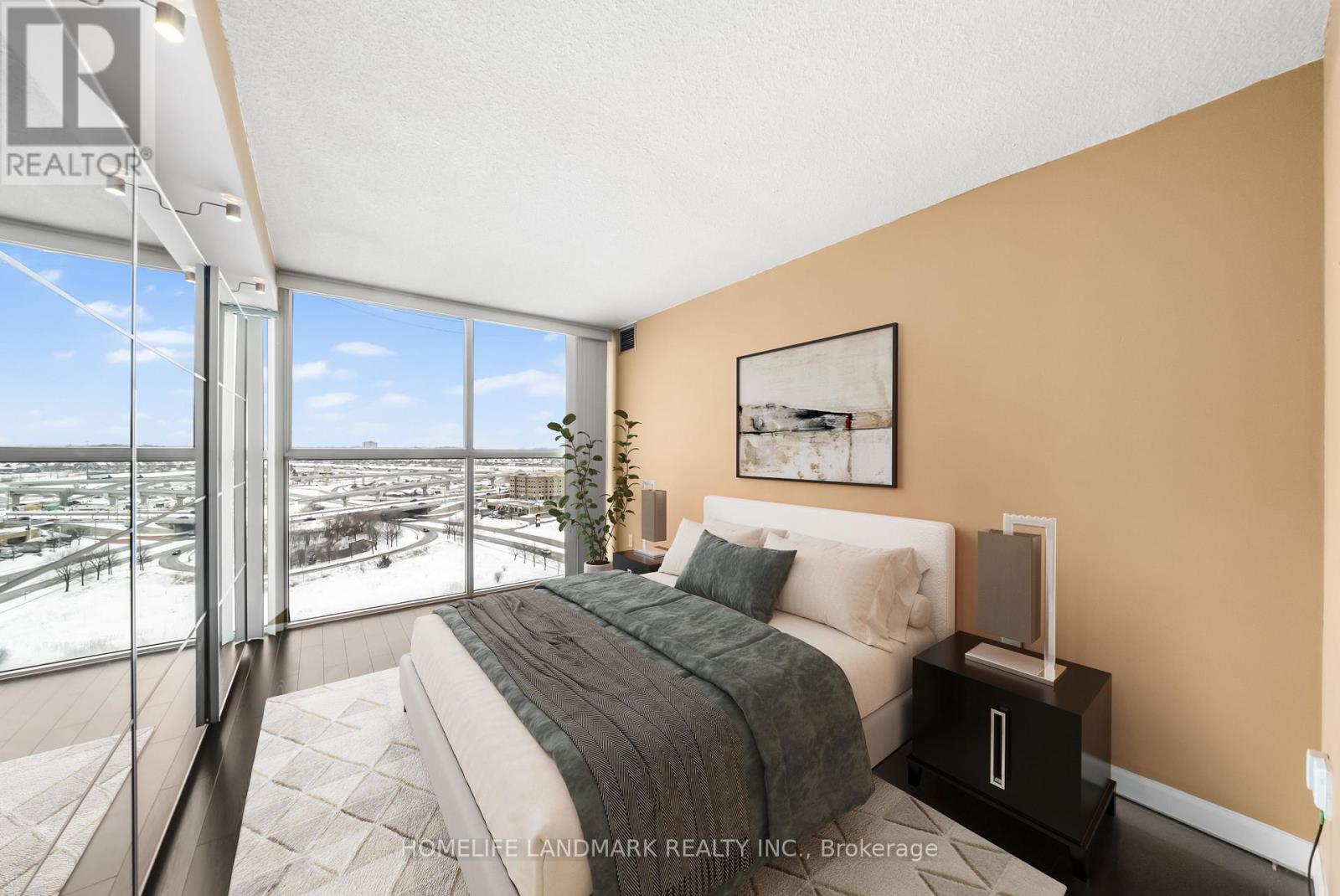 1711 - 4185 Shipp Drive, Mississauga, Ontario  L4Z 2Y8 - Photo 3 - W12708018