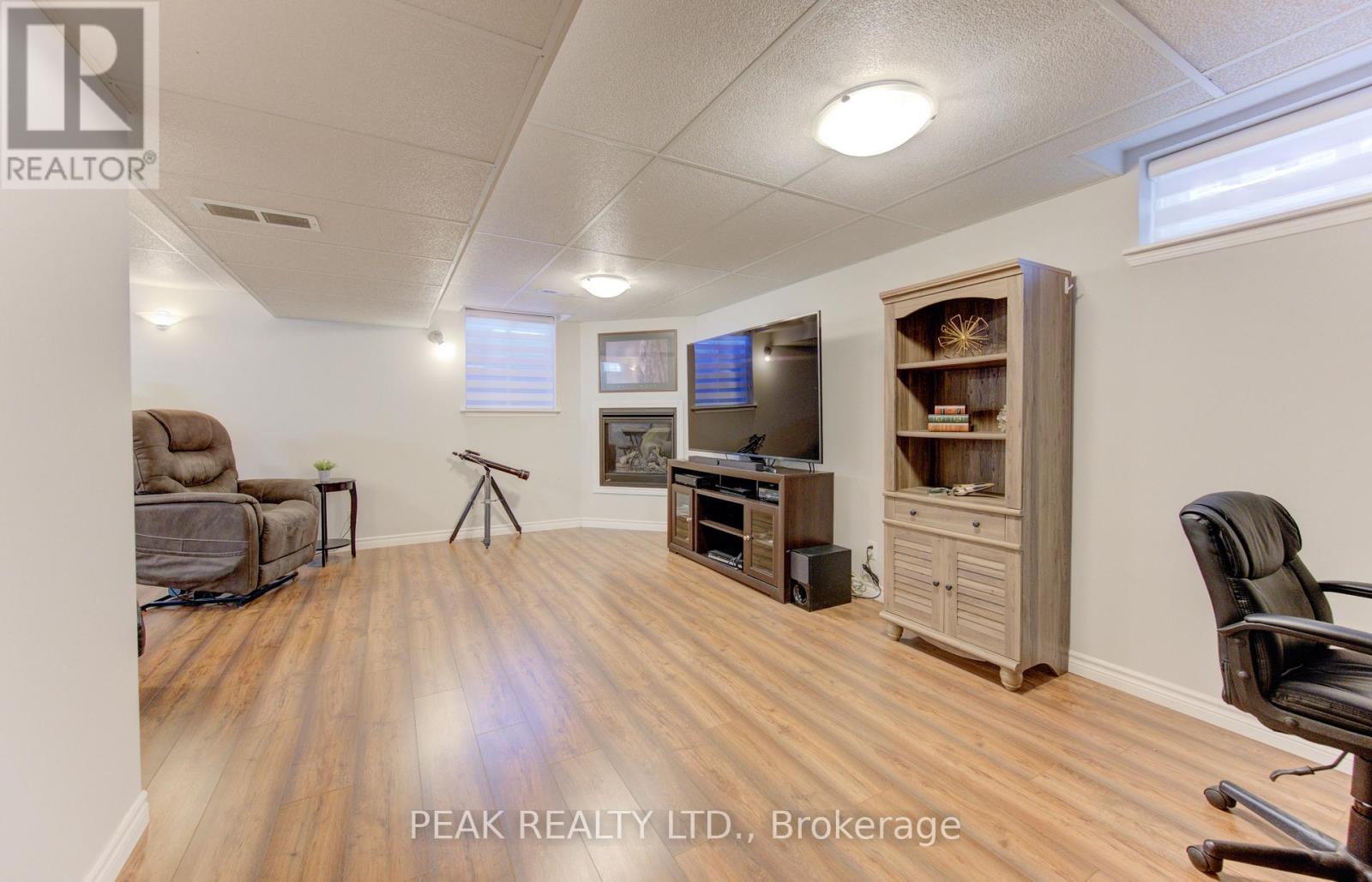 105 Stiefelmeyer Crescent, Wilmot, Ontario  N3A 4K6 - Photo 31 - X12843688