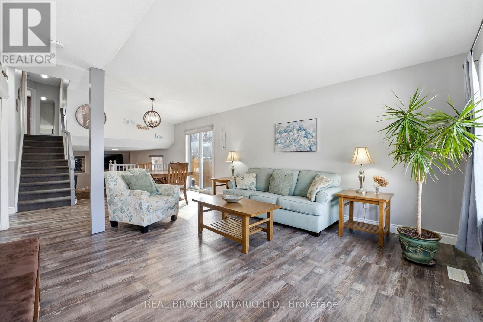 25 Bitternut Place, Woolwich, Ontario  N3B 3L2 - Photo 5 - X12843722