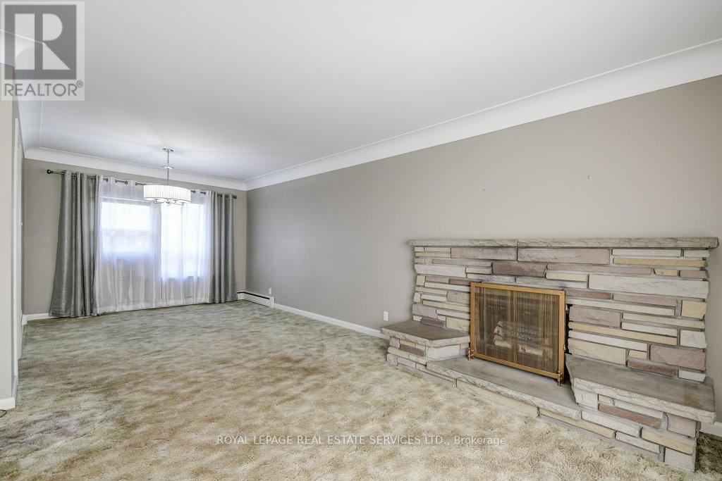 15 Loma Drive, Hamilton, Ontario  L8G 2W6 - Photo 10 - X12843730