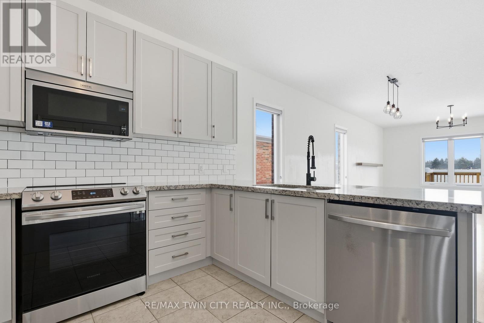 43 Harvest Avenue, Tillsonburg, Ontario  N4G 0H9 - Photo 12 - X12843764