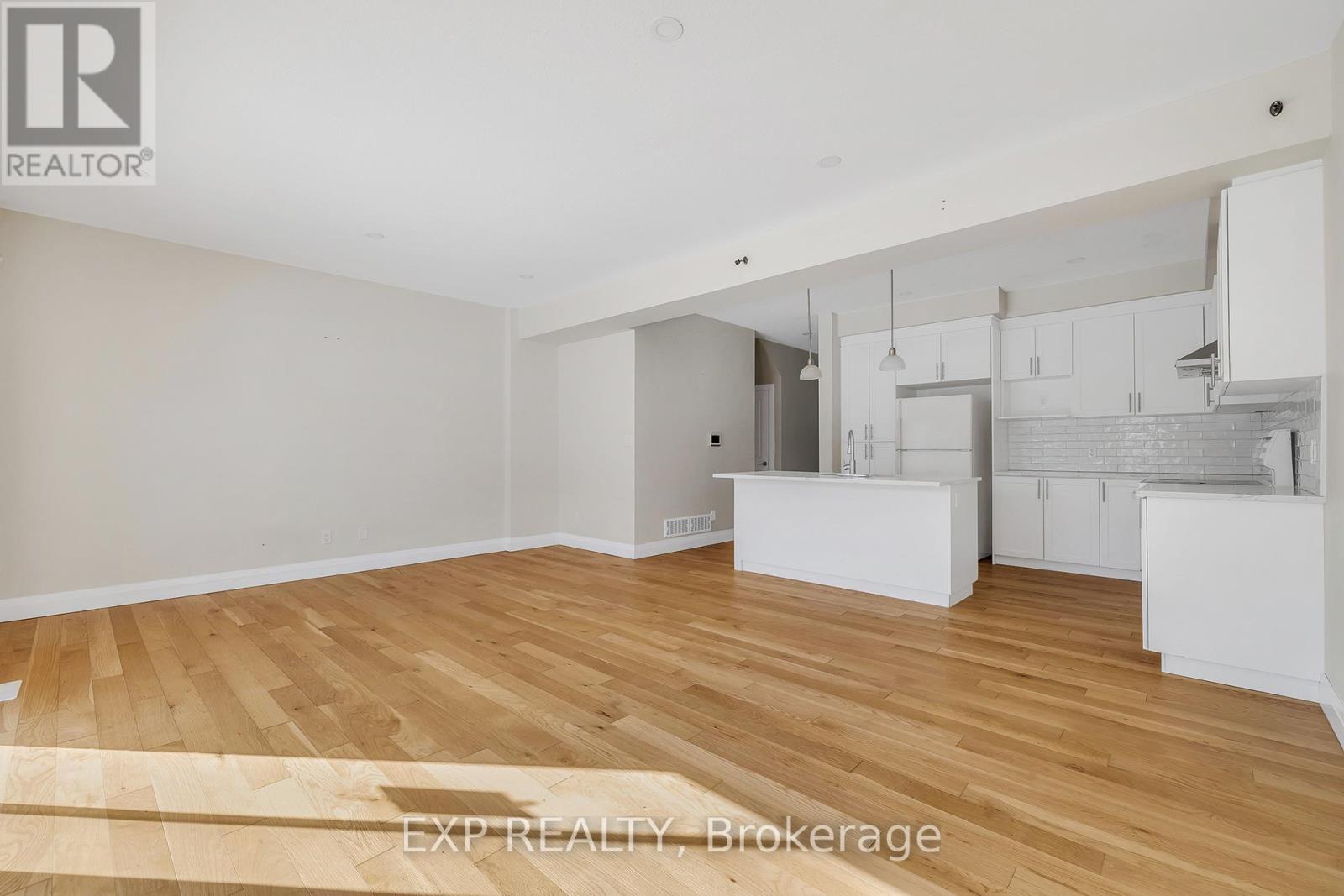 47 Pondcliffe Drive, Kitchener, Ontario  N2R 0M3 - Photo 10 - X12843766