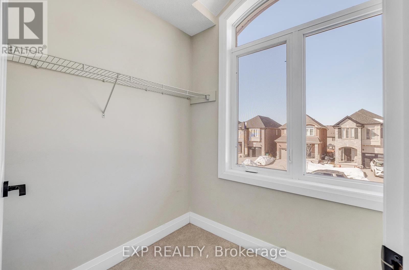 47 Pondcliffe Drive, Kitchener, Ontario  N2R 0M3 - Photo 13 - X12843766