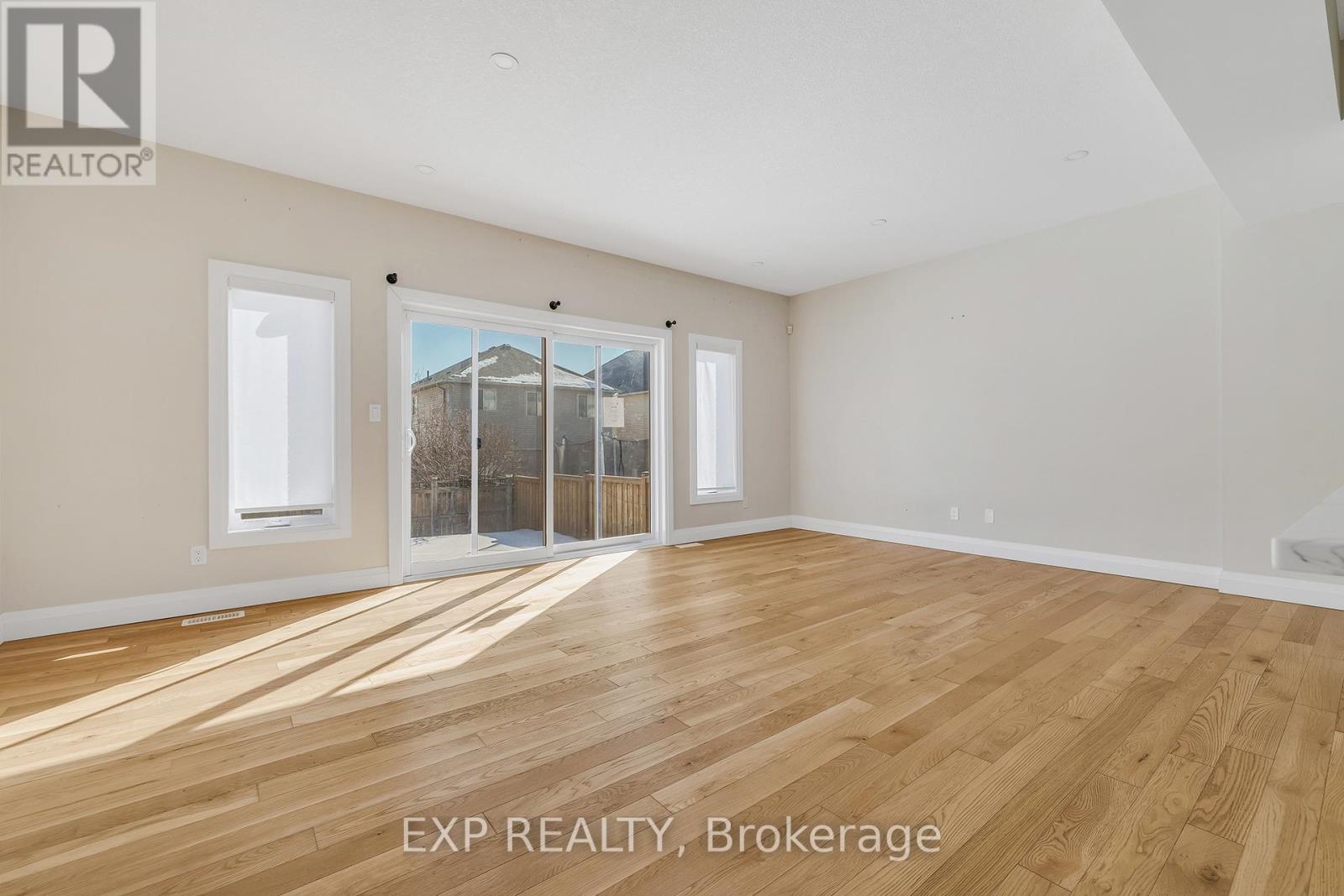 47 Pondcliffe Drive, Kitchener, Ontario  N2R 0M3 - Photo 9 - X12843766