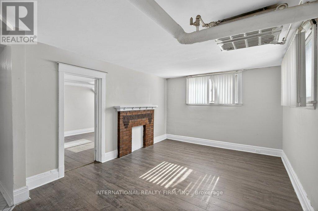 1 - 109 Balsam Avenue S, Hamilton, Ontario  L8M 3B2 - Photo 10 - X12843772