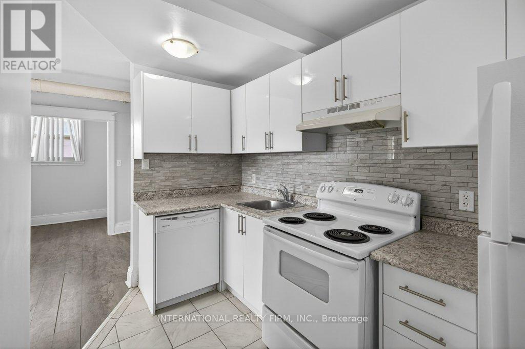 1 - 109 Balsam Avenue S, Hamilton, Ontario  L8M 3B2 - Photo 16 - X12843772