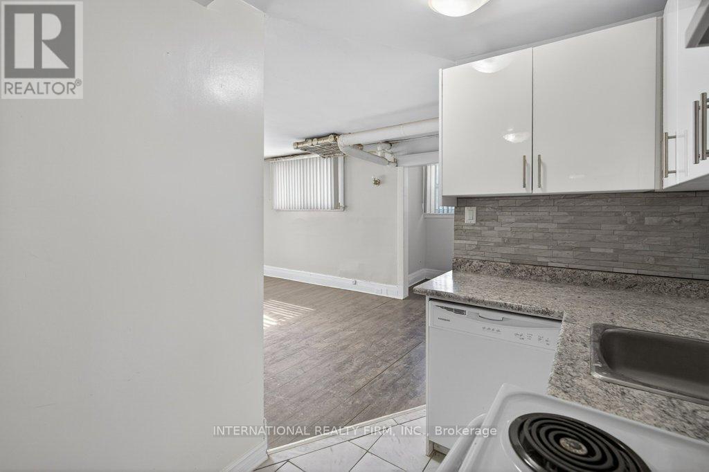 1 - 109 Balsam Avenue S, Hamilton, Ontario  L8M 3B2 - Photo 20 - X12843772