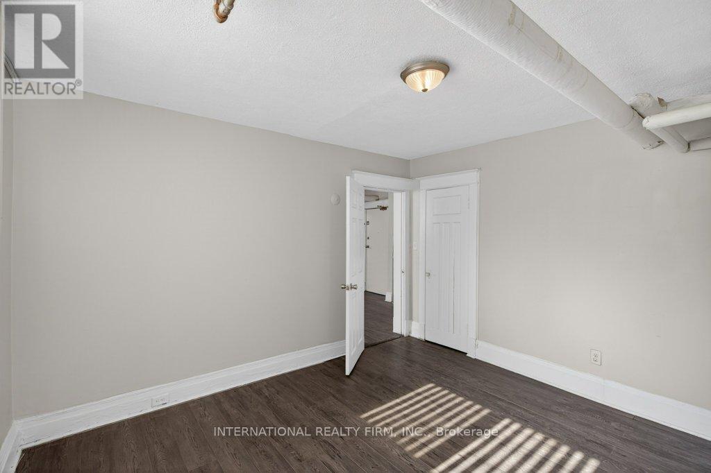 1 - 109 Balsam Avenue S, Hamilton, Ontario  L8M 3B2 - Photo 23 - X12843772