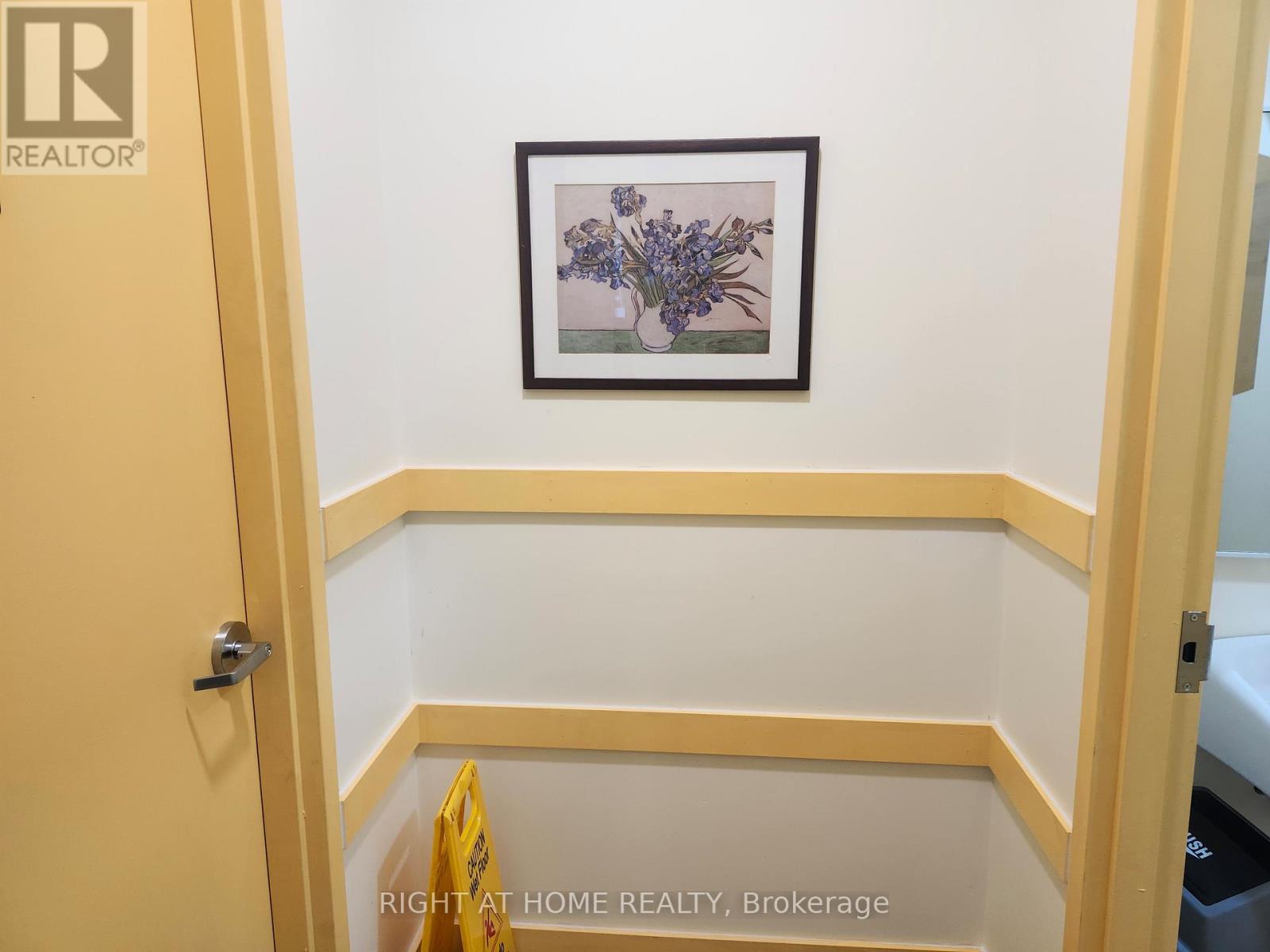 101 - 108 Garment Street, Kitchener, Ontario  N2G 0E2 - Photo 17 - X12843792