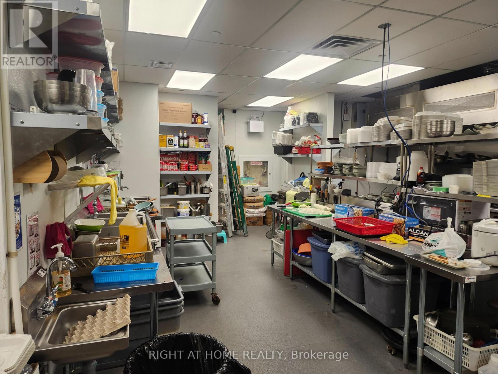 101 - 108 Garment Street, Kitchener, Ontario  N2G 0E2 - Photo 24 - X12843792