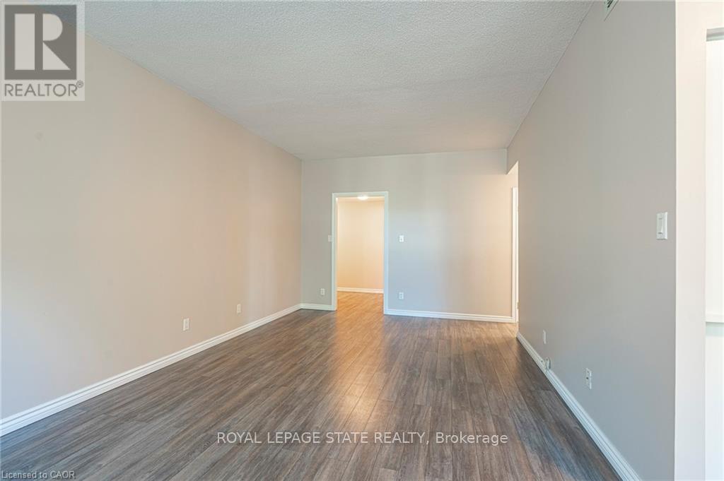 105 - 200 Limeridge Road W, Hamilton, Ontario  L9C 7M7 - Photo 13 - X12843848