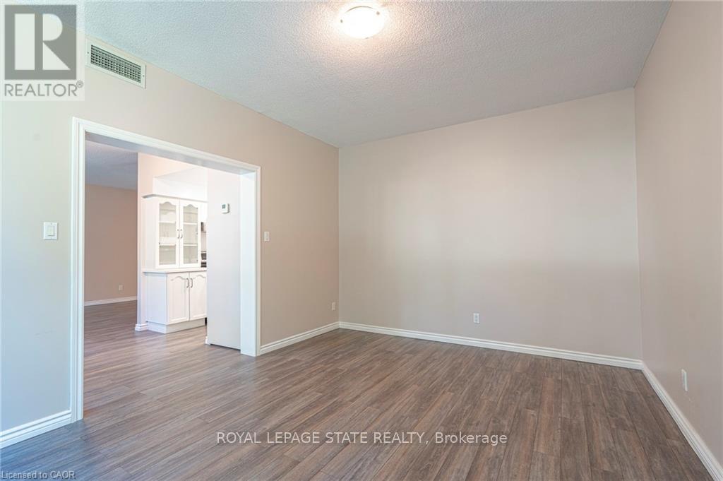 105 - 200 Limeridge Road W, Hamilton, Ontario  L9C 7M7 - Photo 19 - X12843848