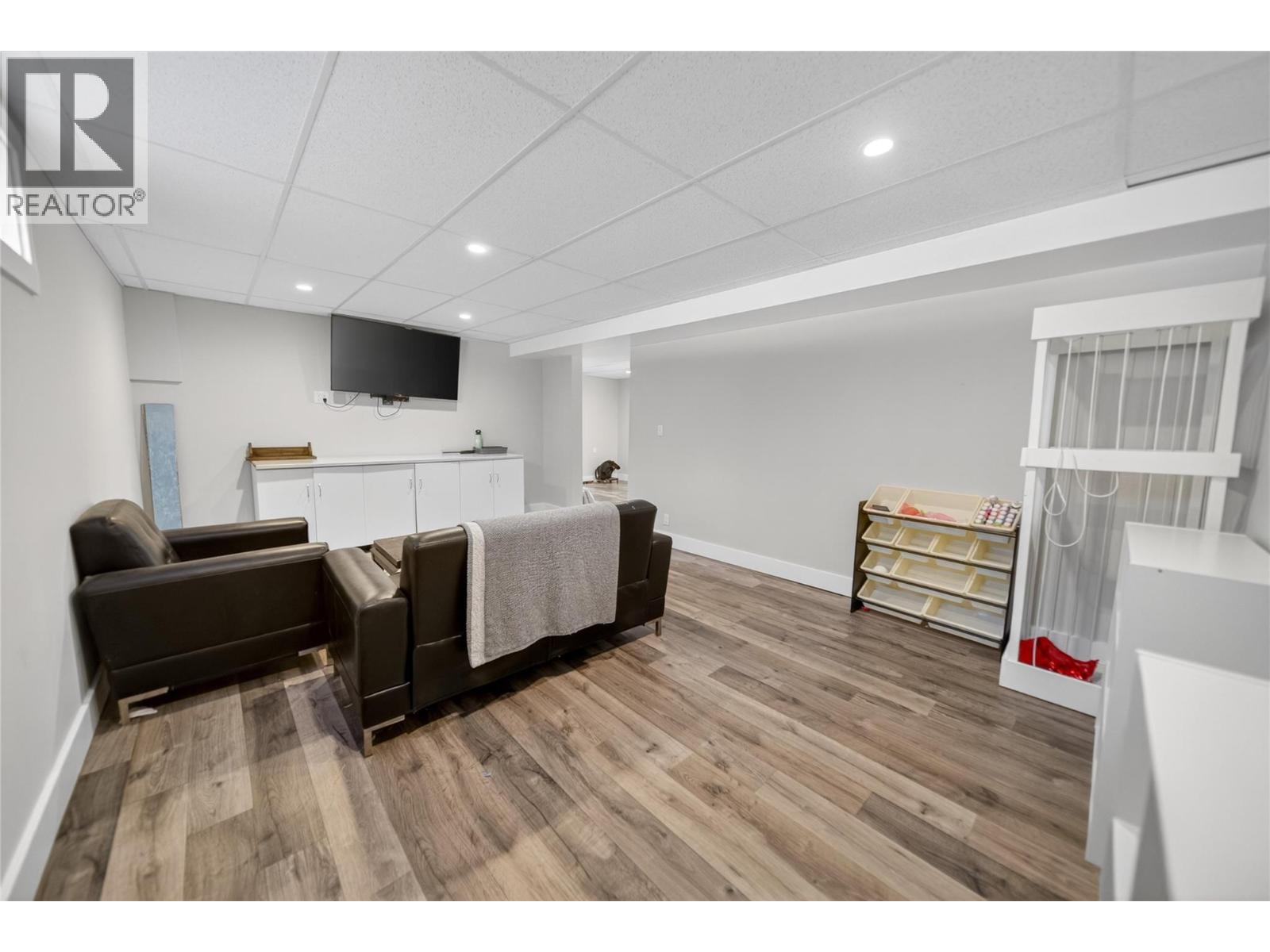 2001 8th Avenue S, Cranbrook, British Columbia  V1C 7E7 - Photo 15 - 10377742