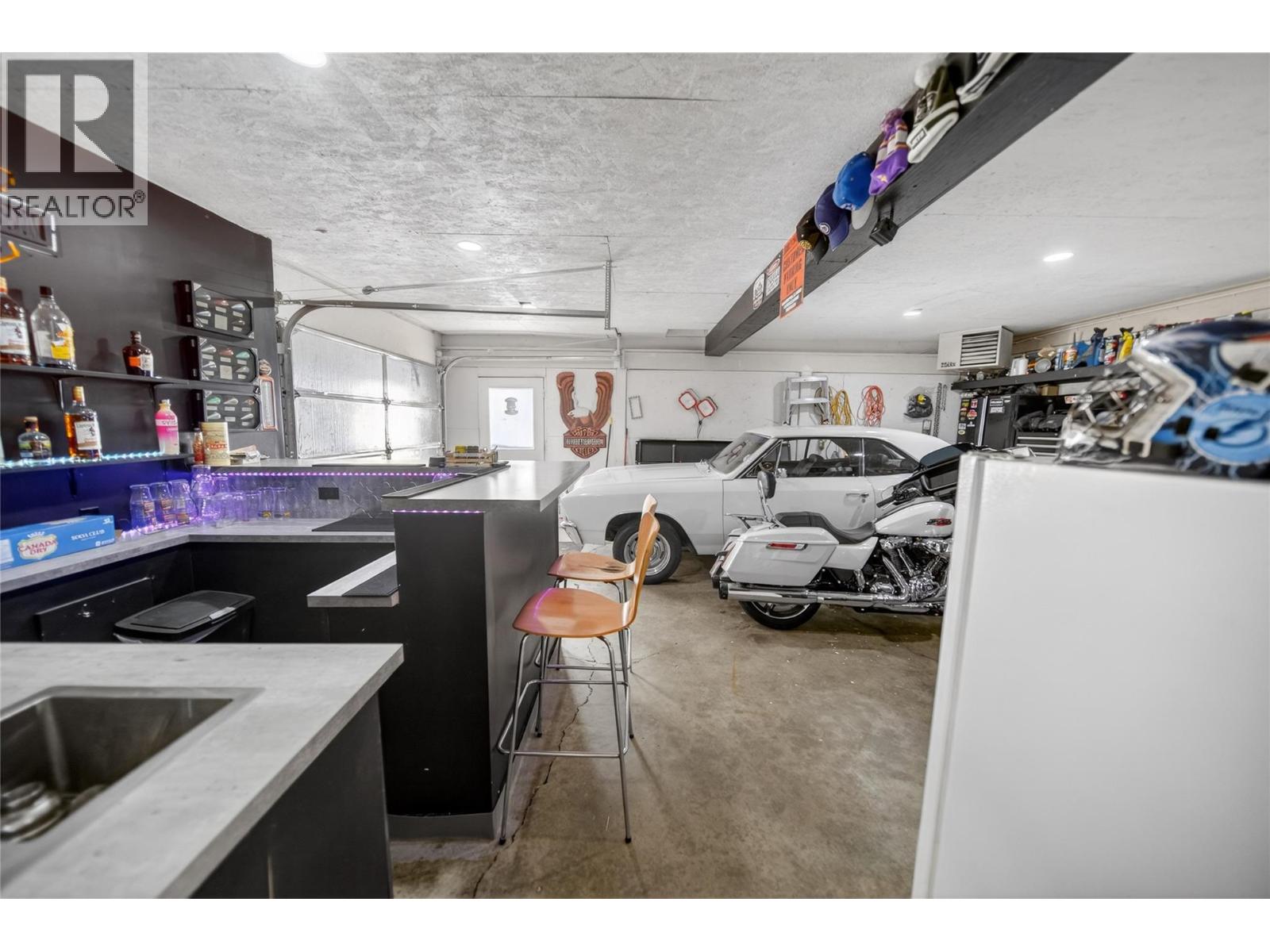 2001 8th Avenue S, Cranbrook, British Columbia  V1C 7E7 - Photo 17 - 10377742