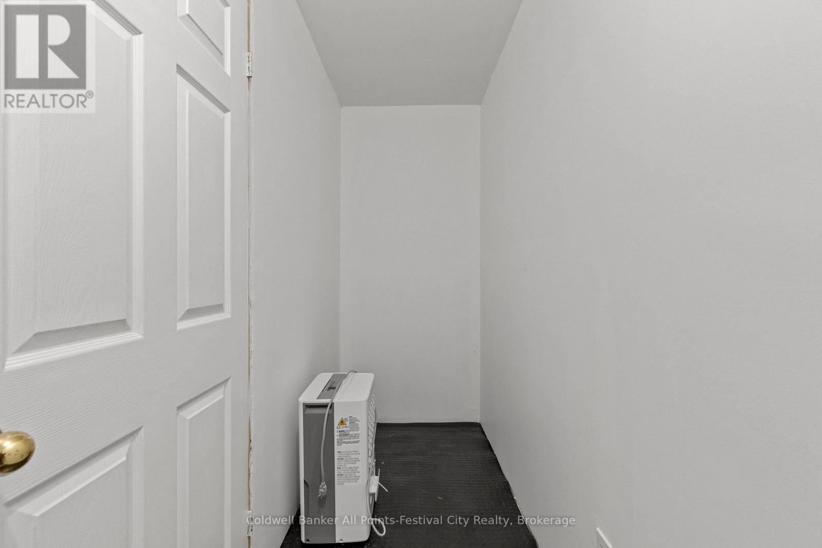 49 Carling Terrace, North Huron, Ontario N0G 2W0 - Photo 28 - X12844156